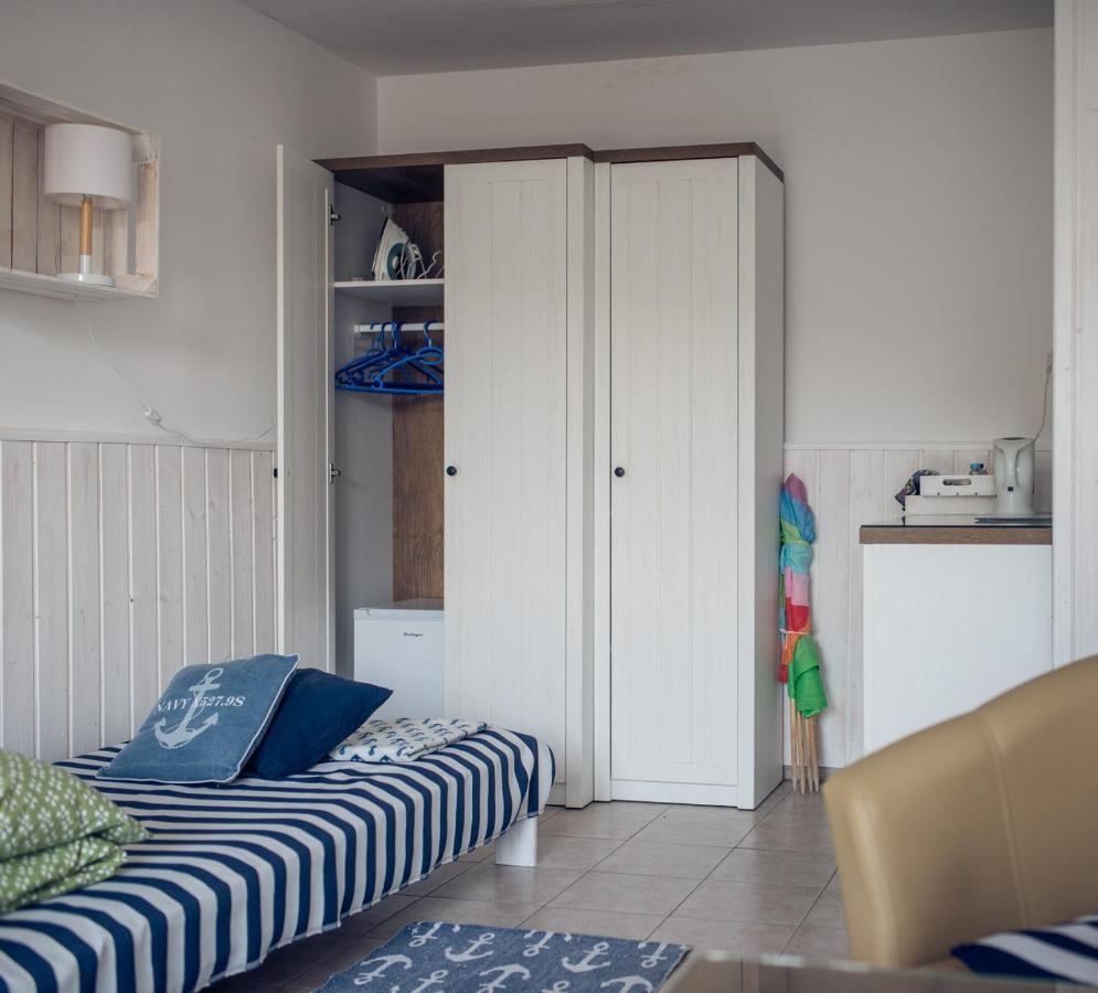 Nadmorskie Pokoje Super Lokalizacja Apartment Kolobrzeg Luaran gambar